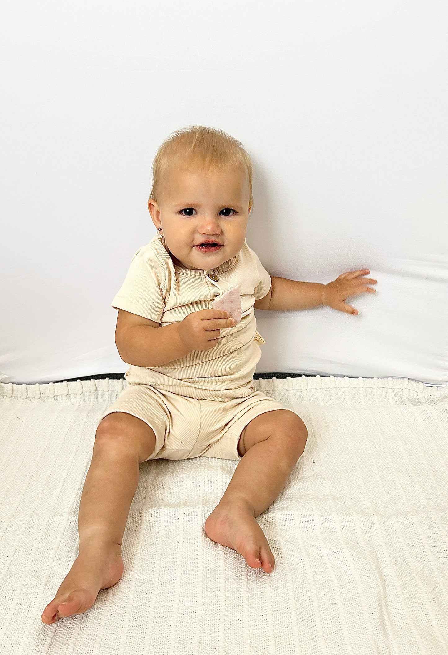 Short Sleeve Ribbed Top in Creamy Latte