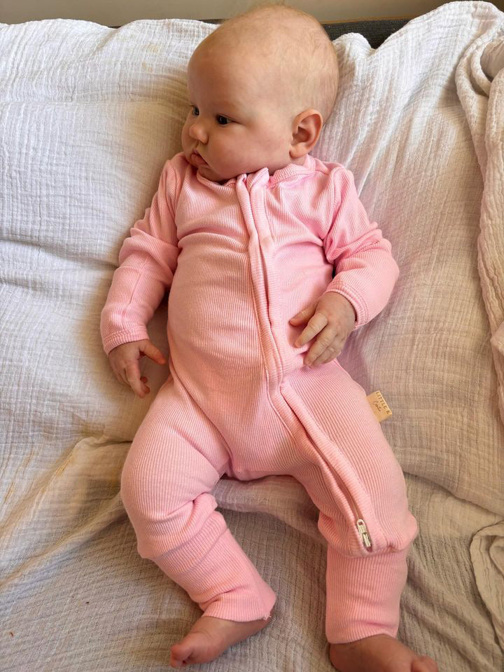 Ribbed Cotton Onesie Zippy in Pink Aster